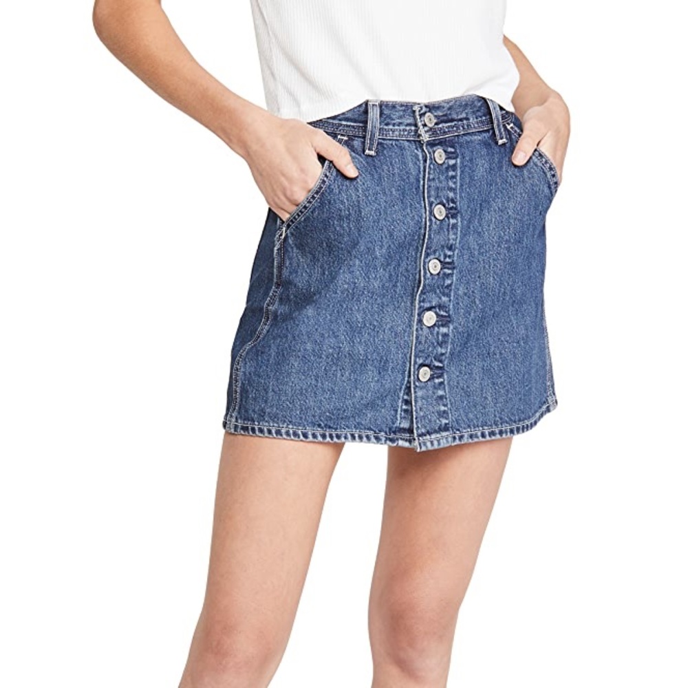 Levi’s denim skirt 24
